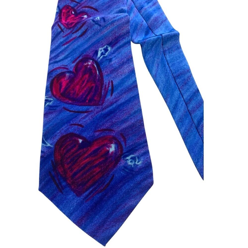 Manhattan the Beatles and I love her Blue Tie Red Heart Design 90s